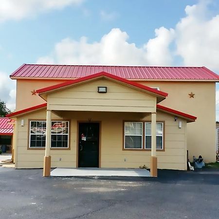 Budget Inn Hallettsville 外观 照片