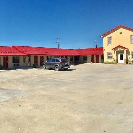 Budget Inn Hallettsville 外观 照片